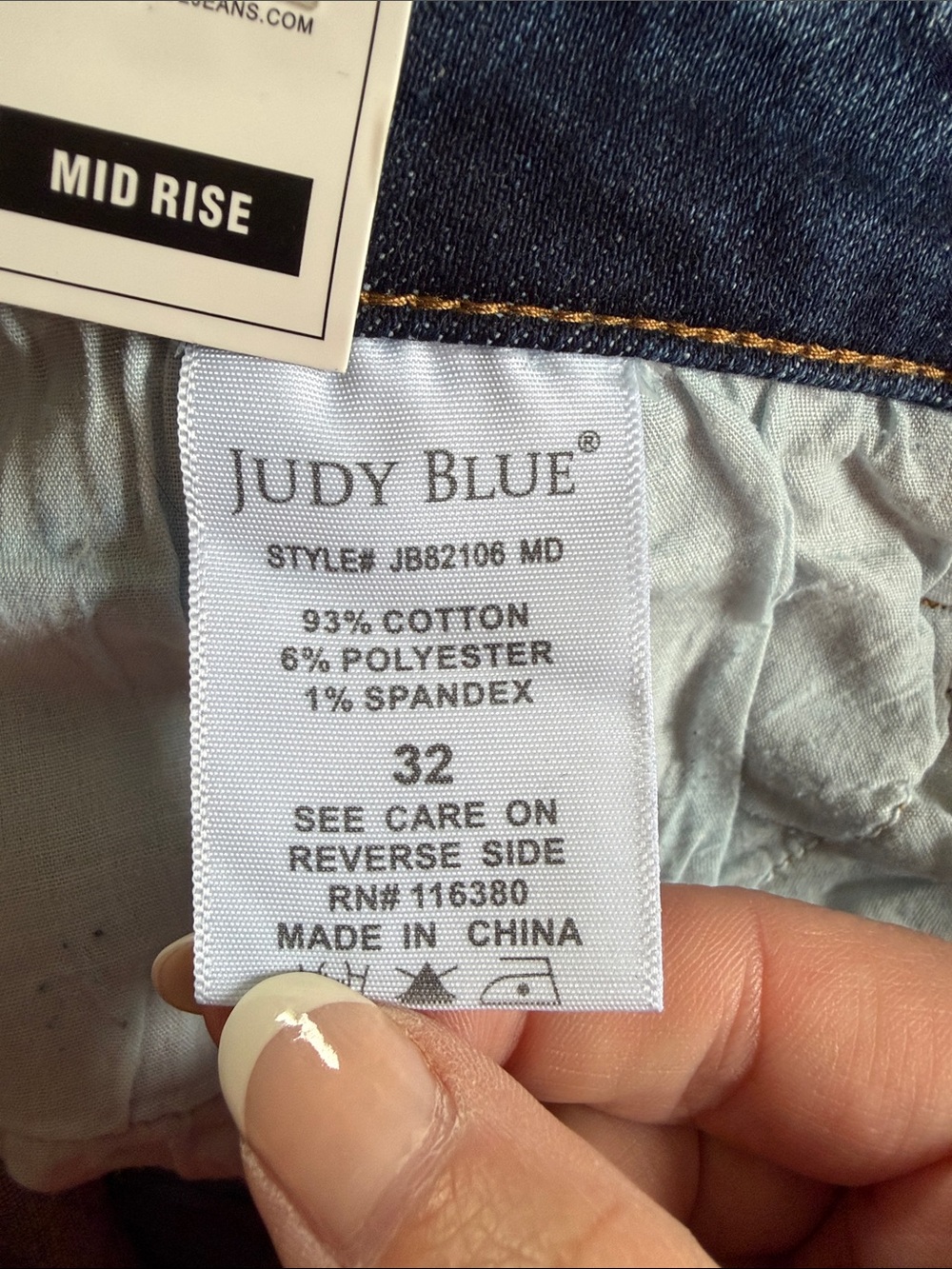 Judy Blue Mid-Rise Skinny Jeans Size 32/14 NWT Medium Blue - Picture 8 of 9
